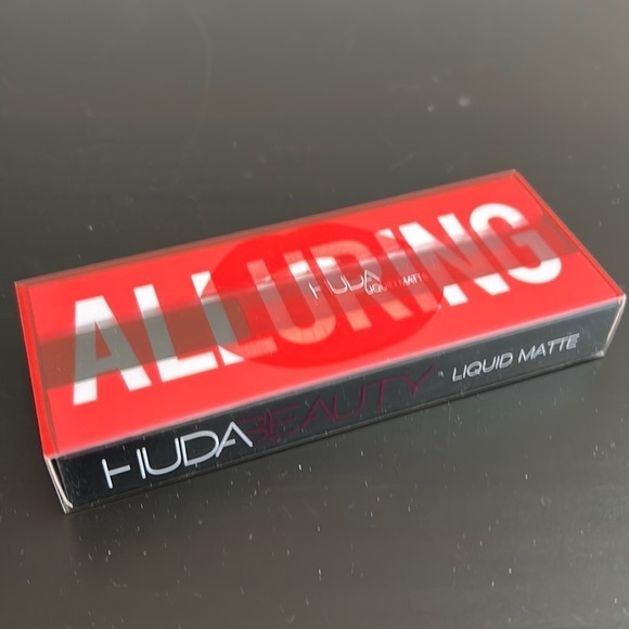 NEW Huda Beauty Matte Lipstick Alluring Orange  Red NIB 2/$20 - Picture 2 of 3